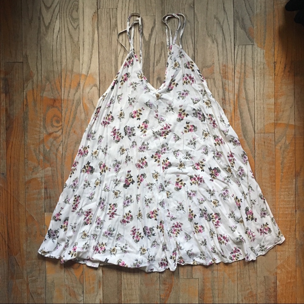 Brandy Melville Floral Dress - Picture 4 of 6